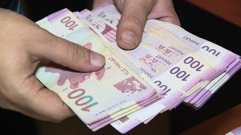Avqust ayının pensiyaları verildi