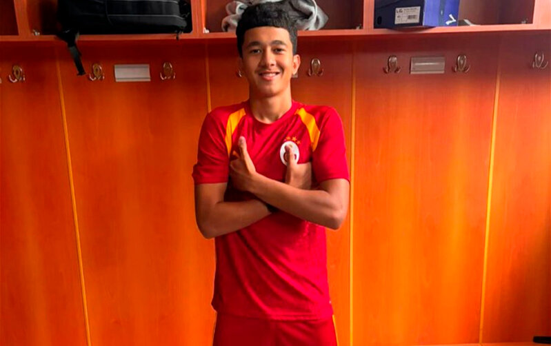 Azərbaycanlı futbolçu "Qalatasaray"da