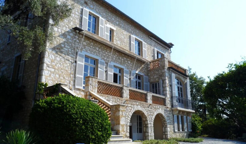 Fransada muzeydən 9 milyon avro dəyərində tablolar oğurlanıb