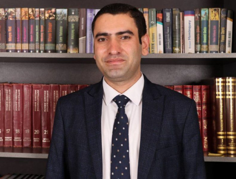 Tələbənin həm oxuyub, həm işləməsi karyerasına hansı üstünlükləri verə bilər? - AÇIQLAMA