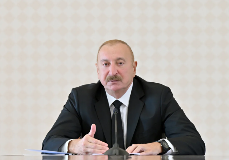 Prezident İlham Əliyev müşavirə keçirdi