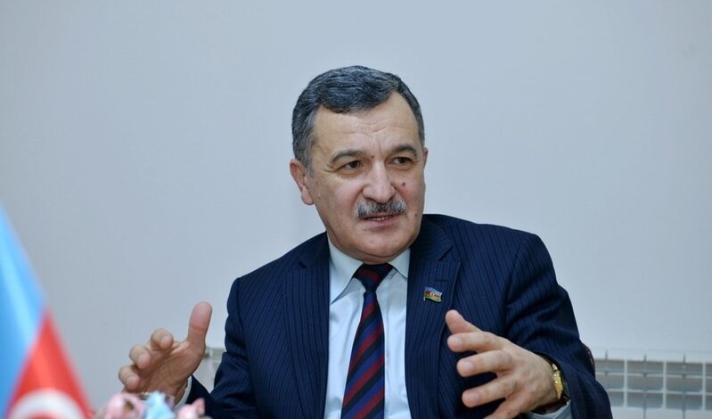 Vahid məktəbli formasında dəyişiklik: yeni yanaşma məktəb mühitinə nə vəd edir?
