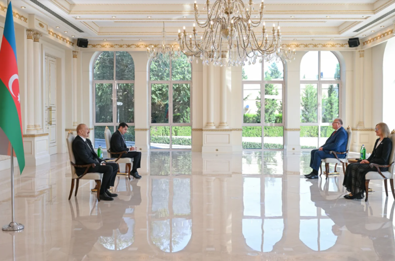 Prezident Estoniyanın ölkəmizə yeni təyin olunmuş səfirini qəbul edib - FOTO