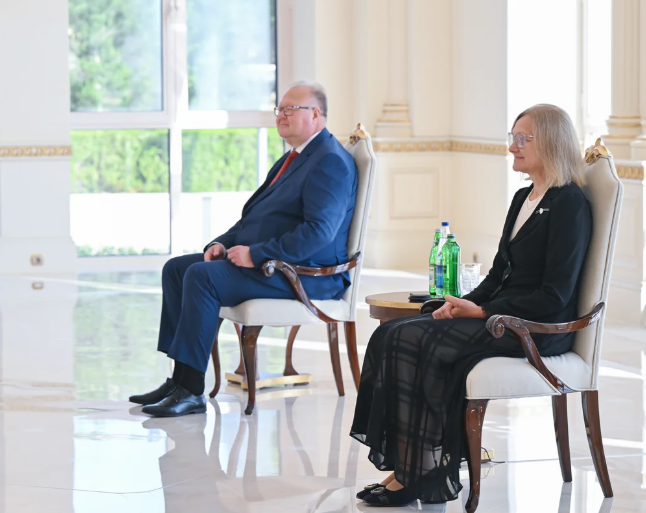 Prezident Estoniyanın ölkəmizə yeni təyin olunmuş səfirini qəbul edib - FOTO
