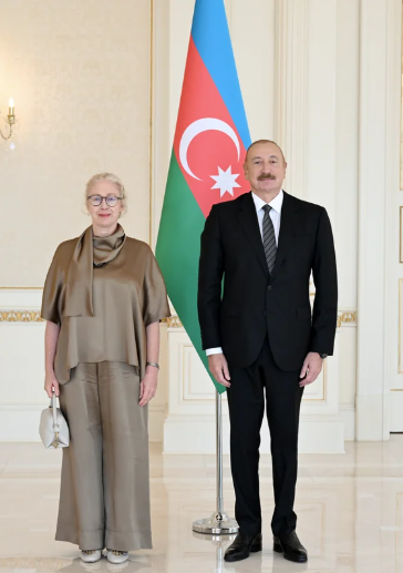 İlham Əliyev İsveçin Azərbaycana yeni təyin olunmuş səfirini qəbul edib - FOTO