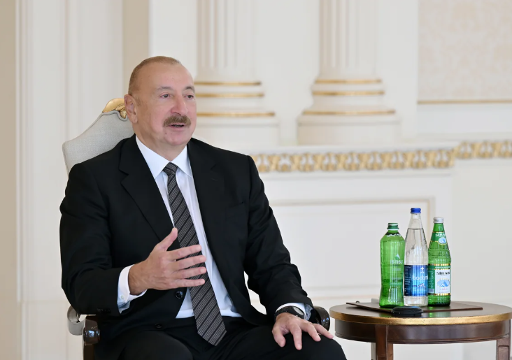 İlham Əliyev İsveçin Azərbaycana yeni təyin olunmuş səfirini qəbul edib - FOTO