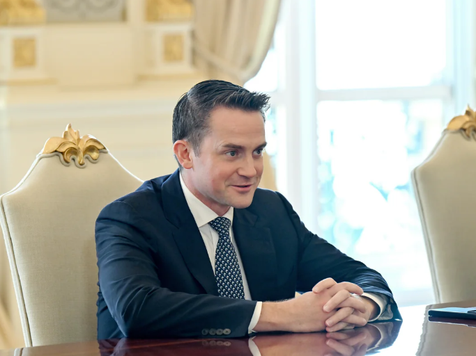 Prezident dünyanın aparıcı investisiya şirkətlərindən birinin baş icraçı direktorunu qəbul edib - FOTO