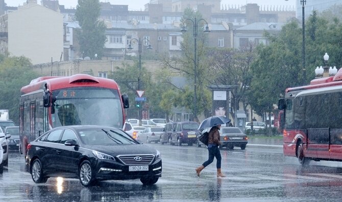 Sabah Bakıya yağış, yüksək dağlıq ərazilərə qar yağacaq
