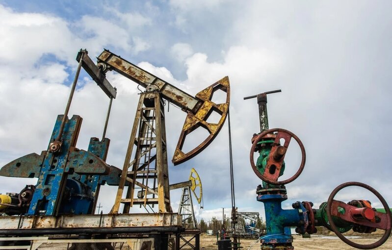 Brent markalı neftin qiyməti artaraq 107,32 dollar/barelə çatıb