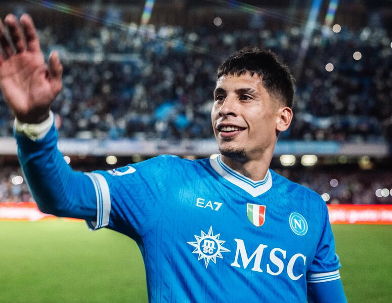 "Napoli"nin futbolçusu Matias Olivera zədələnib