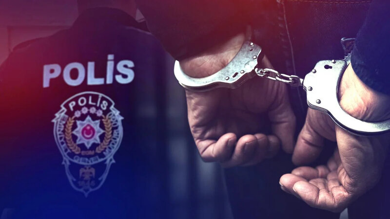 Türkiyədə 17 bələdiyyə işçisi rüşvət ittihamı ilə saxlanılıb