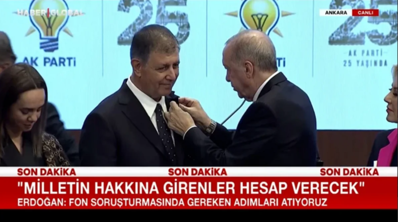 Ərdoğan "CHP-nin qalası"nı içəridən fəth etdi - Foto