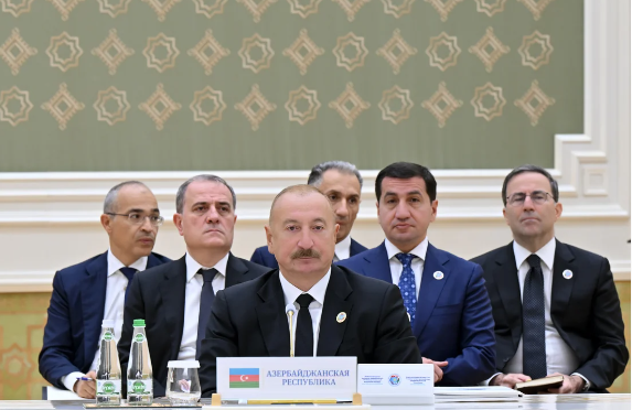İlham Əliyev: "Azərbaycan-Türkmənistan münasibətləri son illərdə dinamik inkişaf edir"