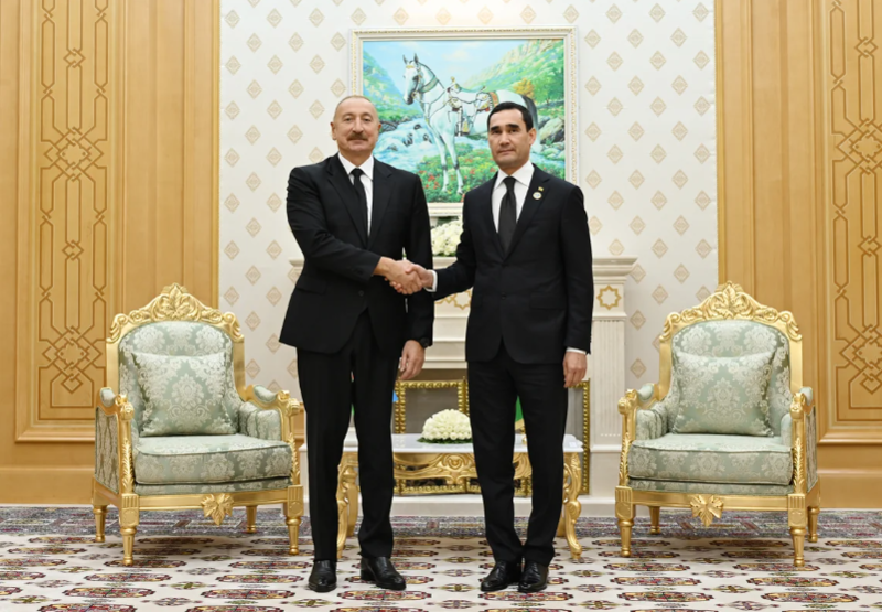 Türkmənbaşıda İlham Əliyevin Sərdar Berdiməhəmmədovla görüşü olub - Foto