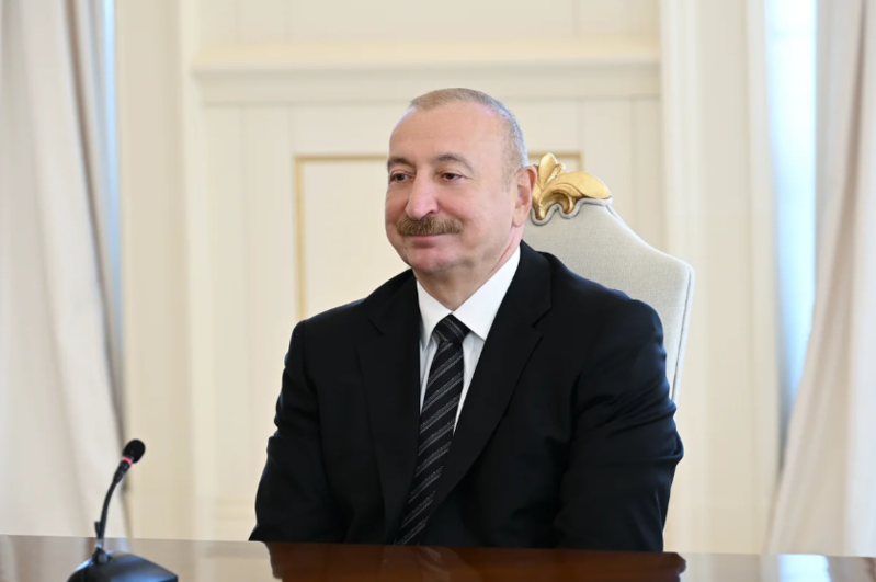 İlham Əliyevin Hun Manet ilə geniş tərkibdə görüşü olub - Foto