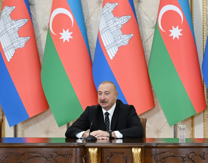 Prezident İlham Əliyev və Kambocanın Baş naziri mətbuata bəyanatlarla çıxış ediblər - Foto