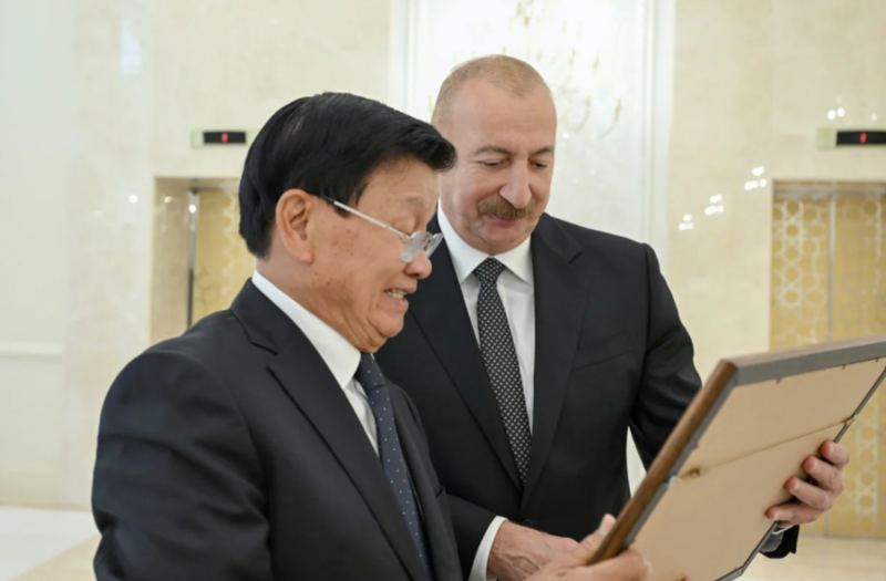 İlham Əliyevin adından Laos prezidentinin şərəfinə rəsmi nahar verilib - Foto