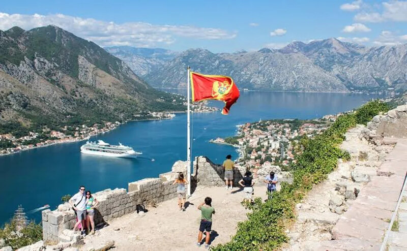 Monteneqro noyabrdan Rusiya vətəndaşları üçün viza rejimi tətbiq edir