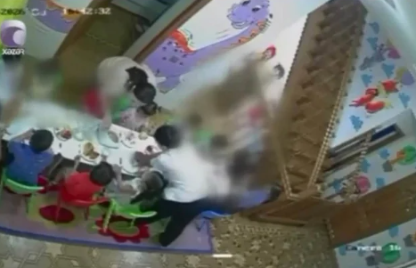 Uşaq bağçasında azyaşlıya qarşı fiziki zorakılıqla bağlı cinayət işi açılıb - Foto