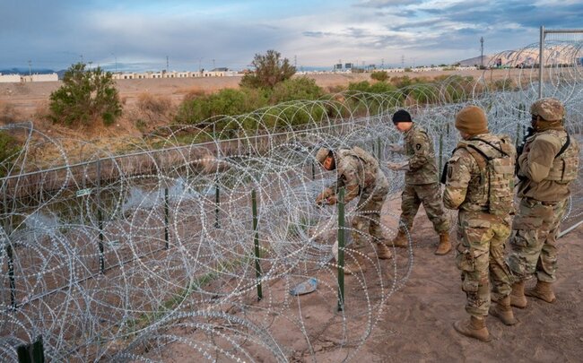 Pentaqon miqrantlarla mübarizə üçün qubernatorlara 1700 hərbçi təhkim edib