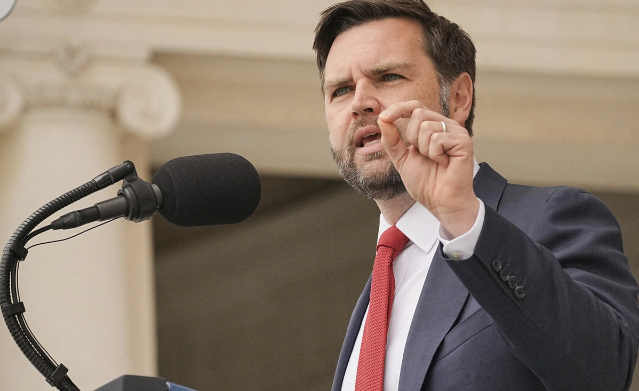 Cey Di Vens ABŞ-nin Ukrayna ilə bağlı planını tənqid edənlərə cavab verdi