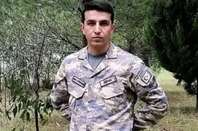 Həlak olan türkiyəli hərbçinin bacısı ilə yazışması ortaya çıxdı: "Yuxuda sənin şəhid olduğunu görmüşəm"