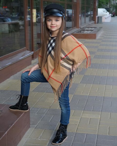 6 YAŞLI MODEL - Dünya ondan danışır - FOTOLAR