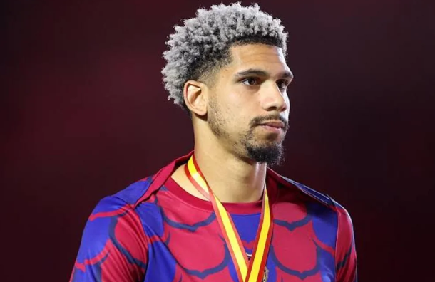 Ronald Arauxo "Barselona"dan gedir