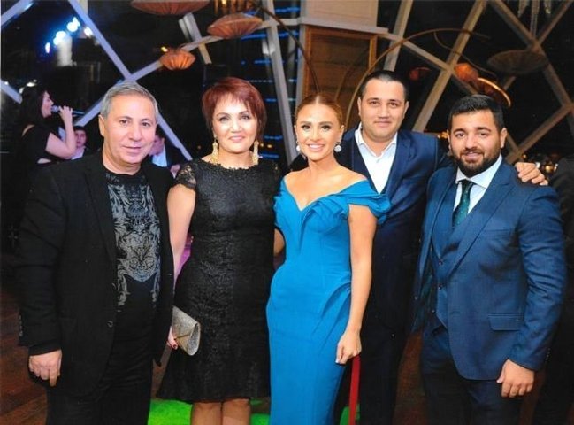 3-cü dəfə ayrılan Azəri qızı Günelin uğursuz SEVGİ HEKAYƏSİ