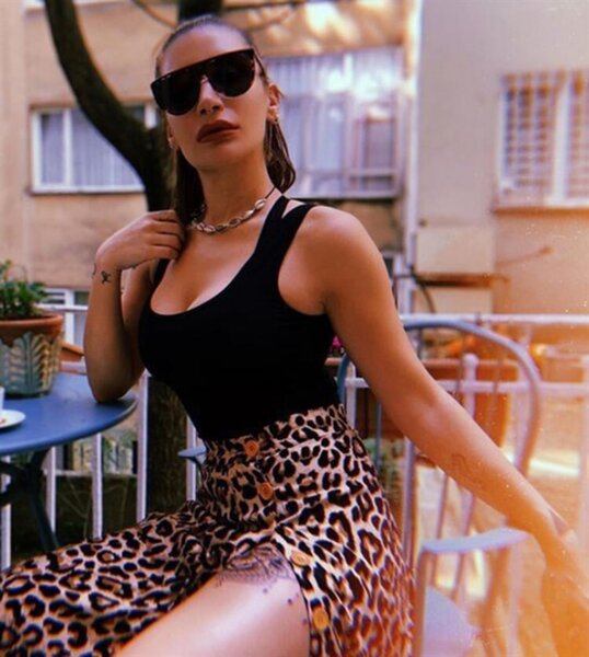 "Sonra deyirlər ki, söyüş söyürsən..."