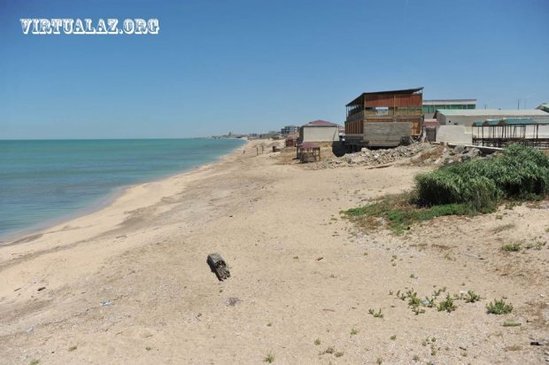 Novxanı çimərliyi: Dənizkənarında masa üçün 10 manat vermək lazımdır - FOTO