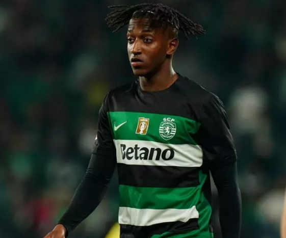 19 yaşlı futbolçusu bu dəfə sevgilisinə qarşı şiddət iddiası ilə gündəmə gəldi - FOTO