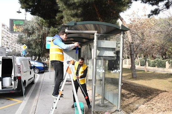Bu gün Bakının 370 küçəsi yuyulub - FOTO
