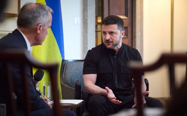 Zelenski Mark Karni ilə müharibəni bitirmək üçün Rusiyaya təzyiqi artırmağın yollarını müzakirə edib