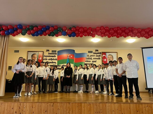 157 saylı məktəbdə Ana Dilimizə həsr olunan tədbir keçirilib - FOTOLAR