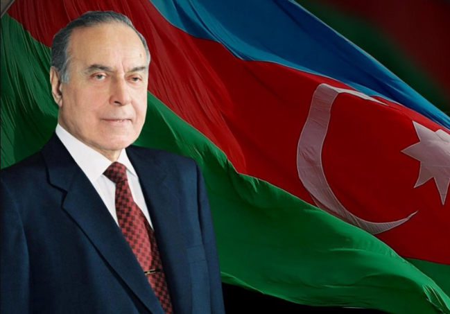 "Hər birimiz Heydər Əliyevin Vətən və millət qarşısında misilsiz tarixi xidmətlərini bir daha minnətdarlıq hissi ilə xatırlayırıq"