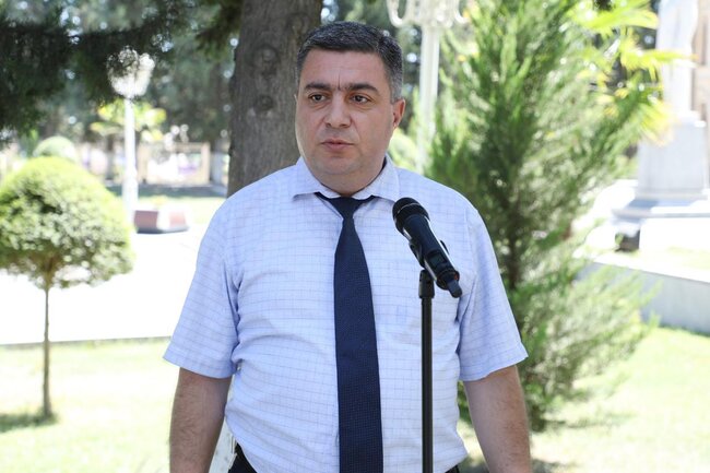 Kürdəmirdə vətəndaşlarla görüş keçirildi