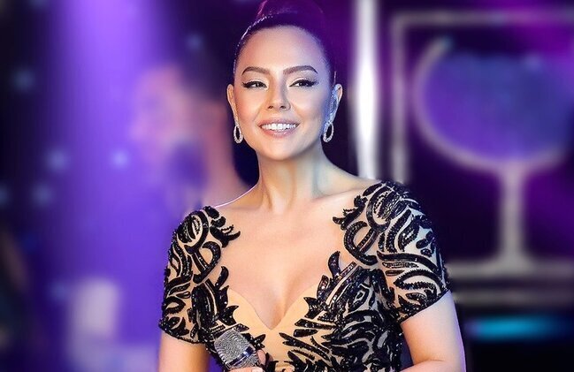 Bu da Ebru Gündeşin hər kəsdən gizlətdiyi qızı - FOTO