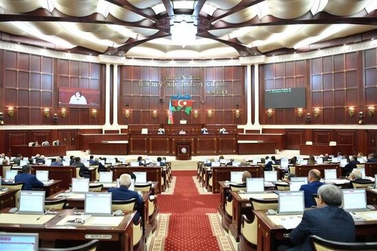 Parlamentin növbədənkənar sessiyasının ilk iclasının vaxtı və gündəliyi açıqlandı – SİYAHI