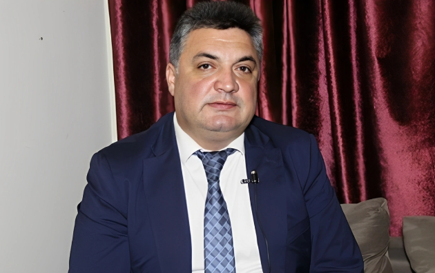 AĞIR QƏZA! Qayadan aşan maşındakılar Namiq Mənanın AİLƏSİ İMİŞ - VİDEO