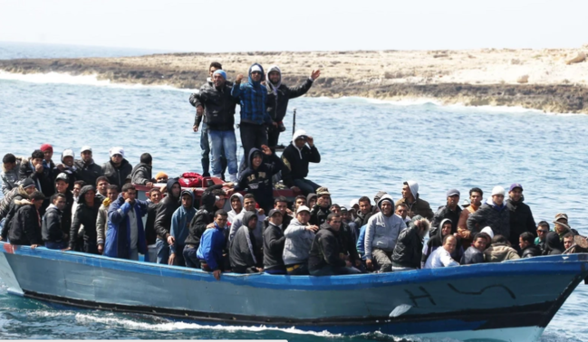 KİV: Bir gün ərzində Britaniyaya 1 000-dən çox qeyri-qanuni miqrant daxil olub