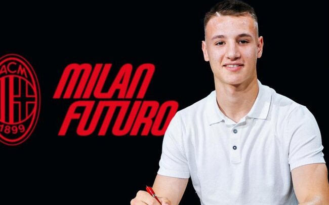 "Milan" klubu 16 yaşlı futbolçusu ilə peşəkar müqavilə bağlayıb