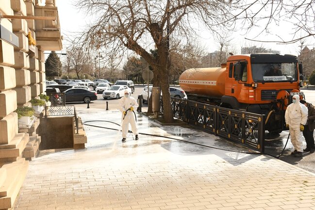 Bu günkü iməclikdə Bakının 537 küçəsi yuyuldu