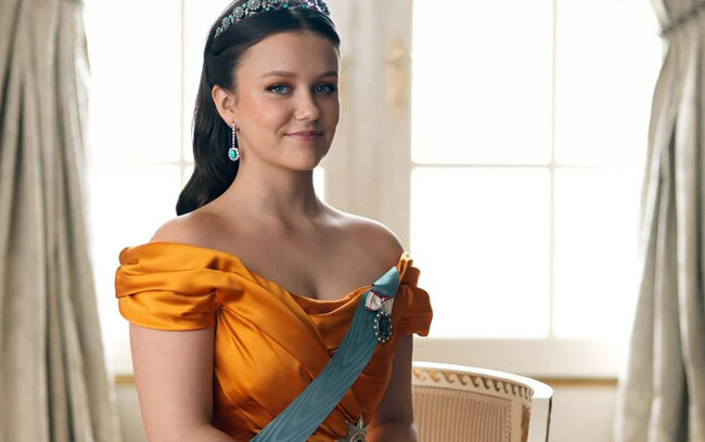 Şahzadə İzabella əsgər gedir