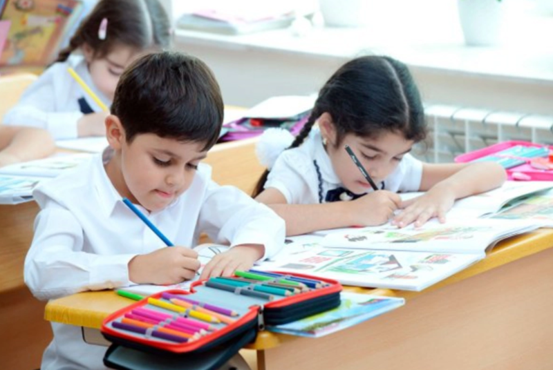 I sinfə qəbul prosesi başlayır - TARİX AÇIQLANDI