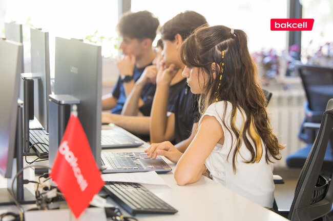 Bakcell Peerstack Academy tələbələri üçün hakaton keçirib