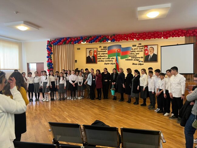 157 saylı məktəbdə Ana Dilimizə həsr olunan tədbir keçirilib - FOTOLAR