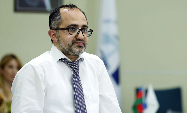 Küçə sorğuları yoxsa TƏRBİYƏSİZLİK? - ARAŞDIRMA