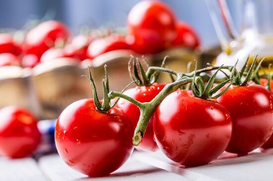 Pomidoru belə yemək ürəyə ziyandır – Professordan XƏBƏRDARLIQ