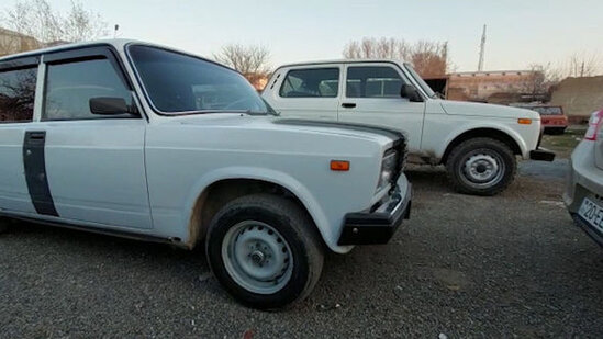 Səhər saatlarında VAZ-la avtoxuliqanlıq etdi - ANBAAN VİDEO